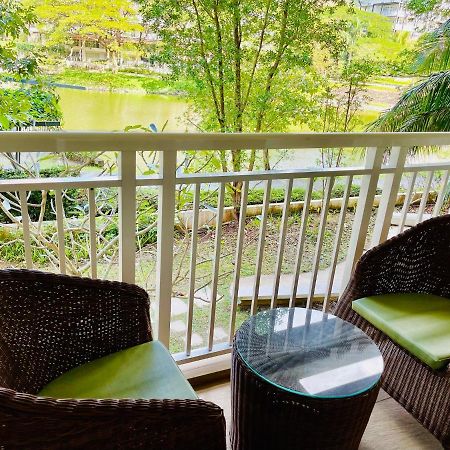 Pico De Loro 2 Bd Garden Loft With Lagoon View Насугбу Екстер'єр фото