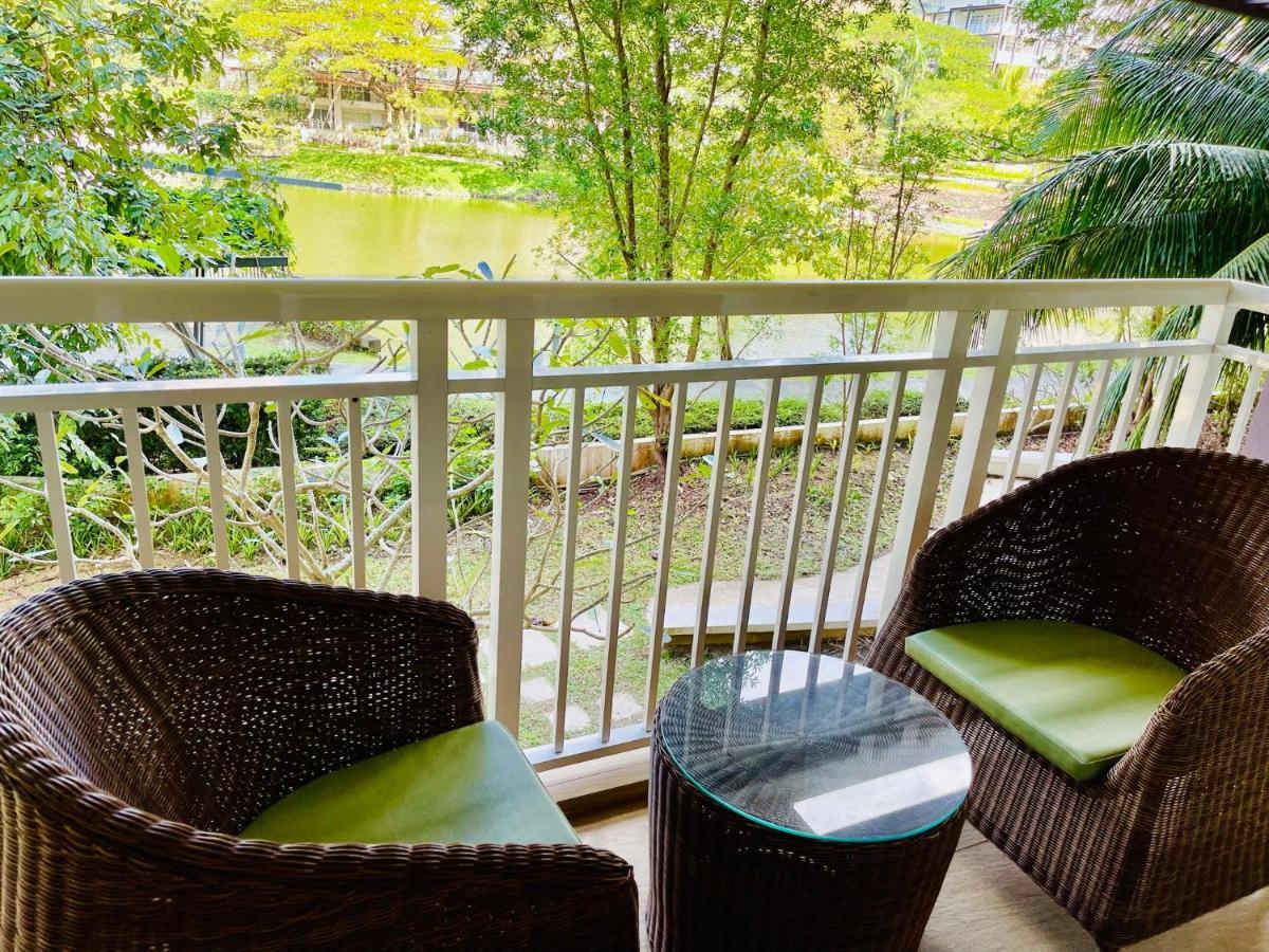Pico De Loro 2 Bd Garden Loft With Lagoon View Насугбу Екстер'єр фото
