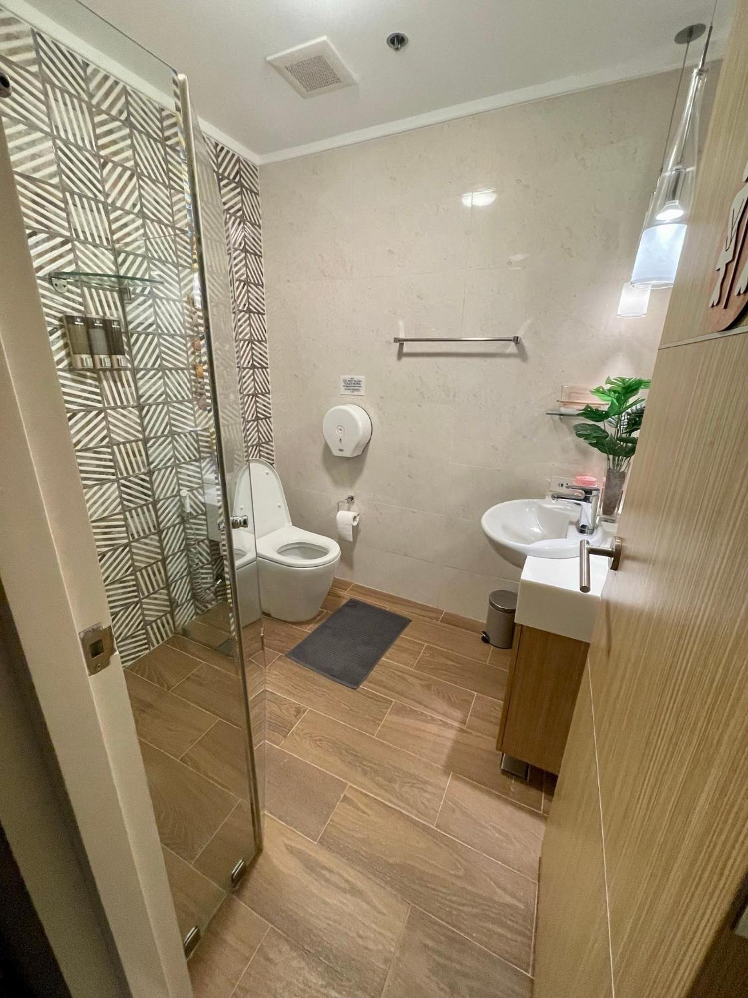 Pico De Loro 2 Bd Garden Loft With Lagoon View Насугбу Екстер'єр фото